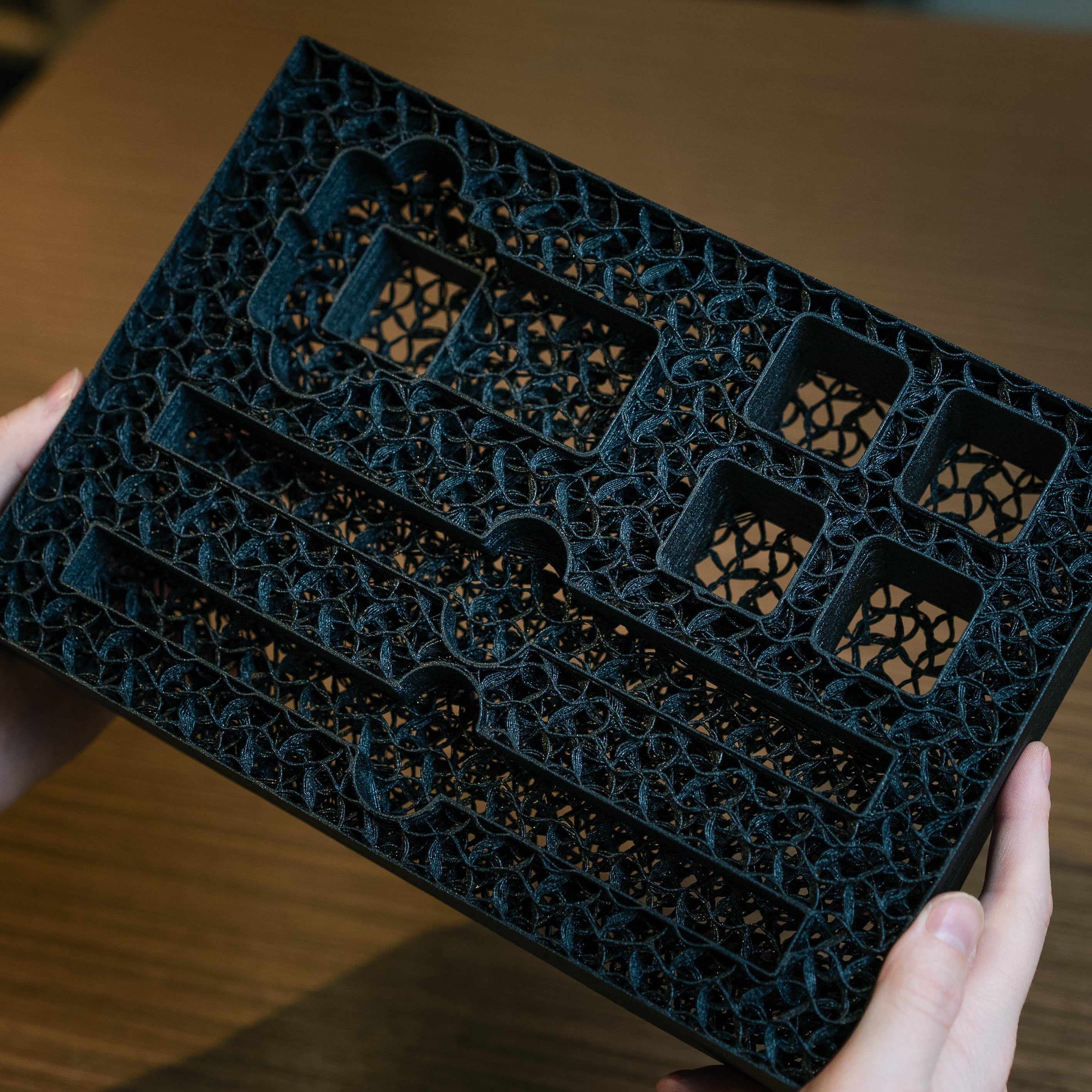 3D Printed Custom Packaging with Mosaic Stitch, A Foaming TPU Filament